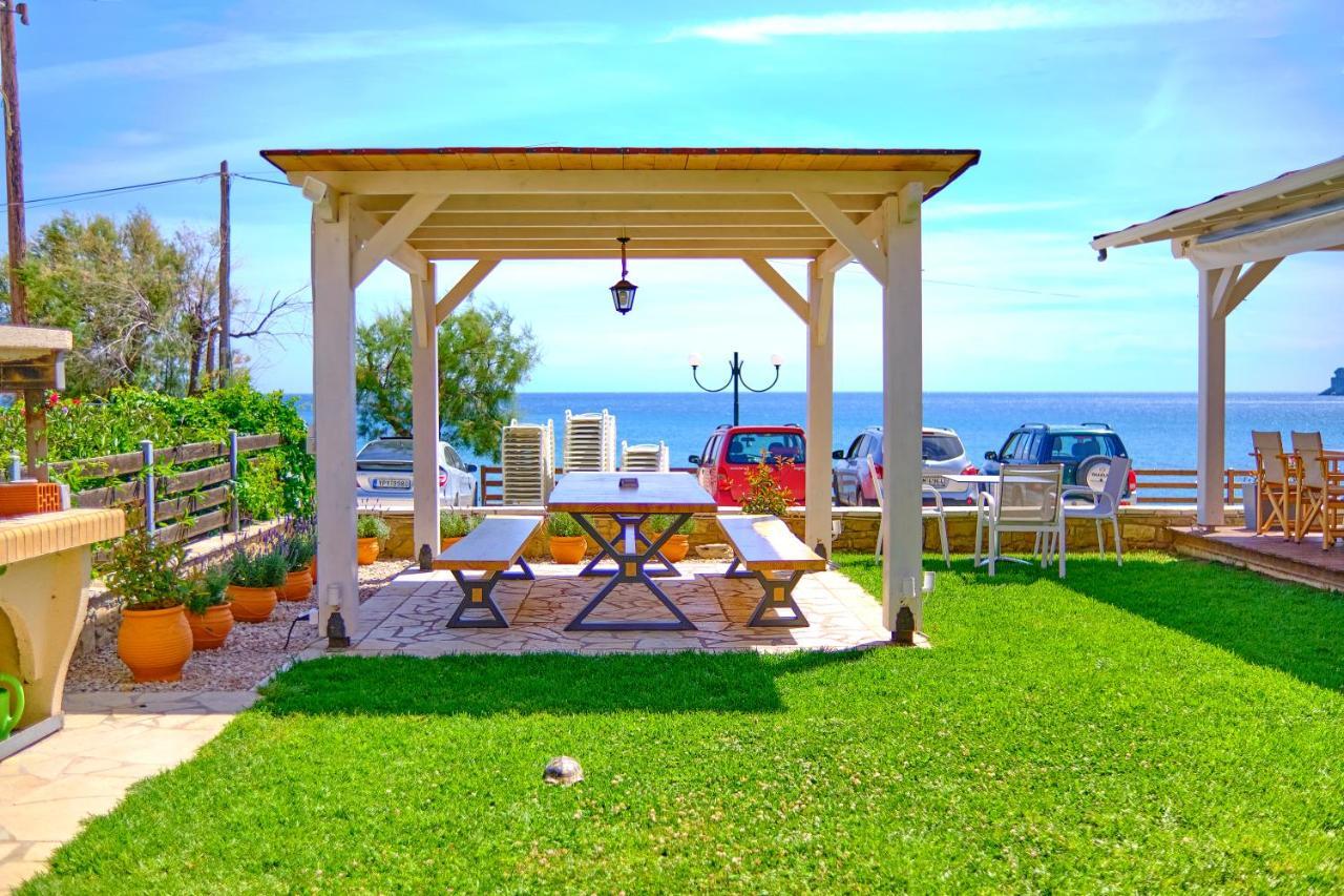 Houmis Apts & Studios Agios Georgios Pagon Dış mekan fotoğraf