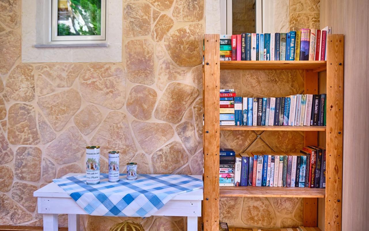 Houmis Apts & Studios Agios Georgios Pagon Dış mekan fotoğraf