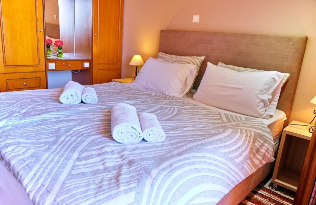 Houmis Apts & Studios Agios Georgios Pagon Dış mekan fotoğraf